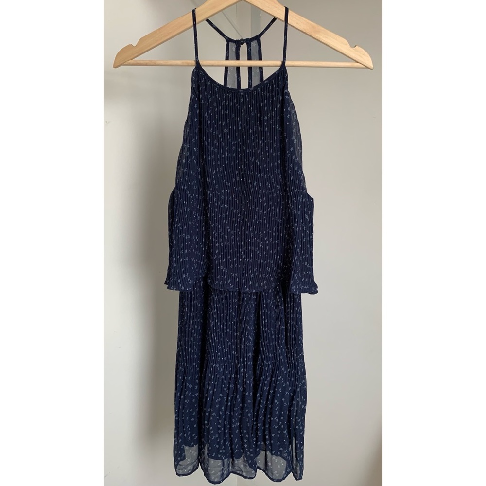Dolce Vita β’ M β’ Pleated Navy Star Print Tiered Dress